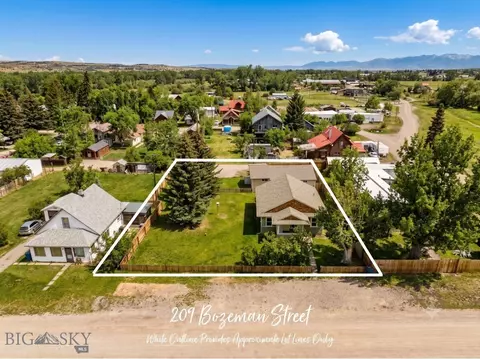 209 Bozeman St, Gallatin Gateway, MT 59730