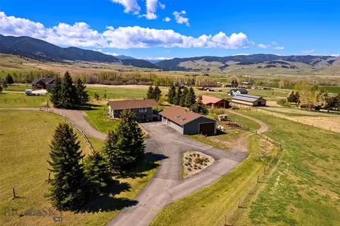 1080 Upper Tom Burke Rd, Gallatin Gateway, MT 59730