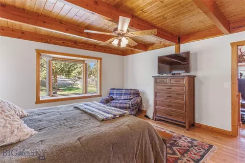 Bedroom - 67658 Mt-43 Hwy, Wise River, MT 59762 photo 3 of 9