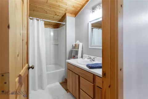 Bath - 67658 Mt-43 Hwy, Wise River, MT 59762 photo 6 of 7