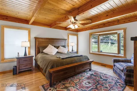 Bedroom - 67658 Mt-43 Hwy, Wise River, MT 59762 photo 1 of 9