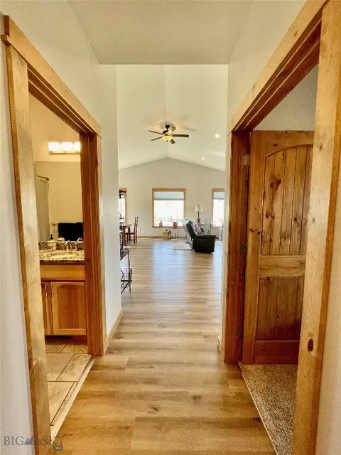 Entry Way - 50 Tanager Ln, Dillon, MT 59725 photo 2 of 2