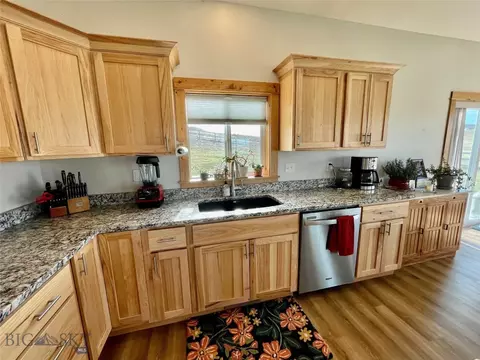 Kitchen - 50 Tanager Ln, Dillon, MT 59725 photo 1 of 4