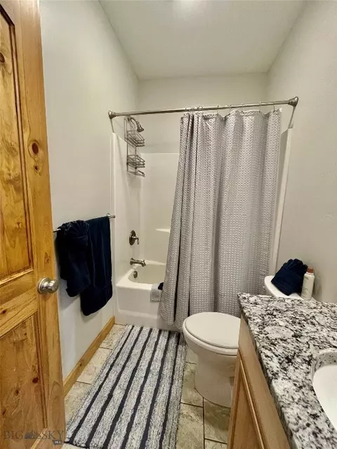 Bath - 50 Tanager Ln, Dillon, MT 59725 photo 2 of 7