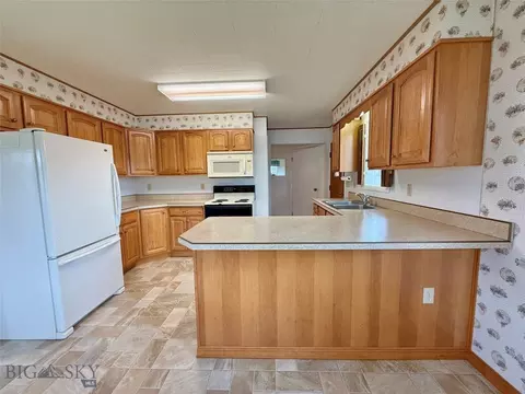 Kitchen - 304 W 3rd, Big Timber, MT 59011 photo 1 of 2