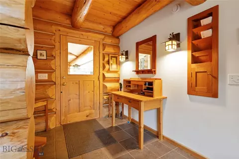 Entry Way - 488 536 Grumpy Dog Rd, Libby, MT 59923 photo 1 of 3