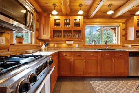 Kitchen - 488 536 Grumpy Dog Rd, Libby, MT 59923 photo 2 of 4