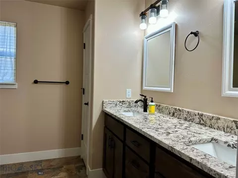 Bath - Undisclosed, Helena, MT 59602 photo 1 of 5