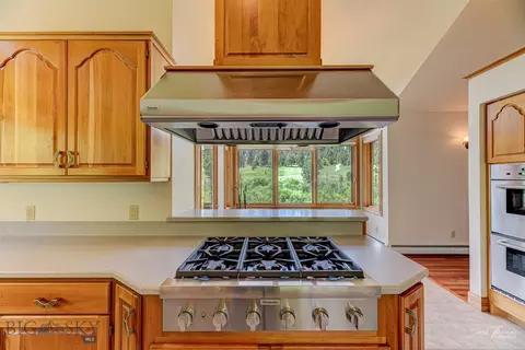 Kitchen - 19 September Dr, Clancy, MT 59634 photo 6 of 7