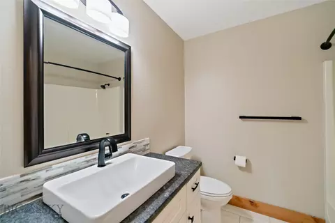 Bath - 219 Coulee Dr, Bozeman, MT 59718 photo 5 of 10