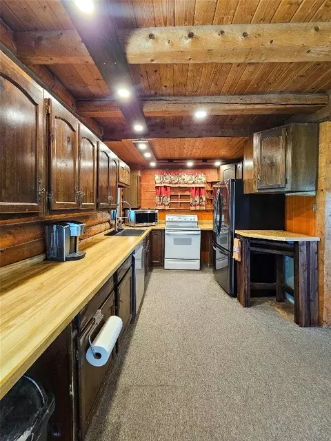 Kitchen - 84 Hwy 191, Big Timber, MT 59011 photo 1 of 5