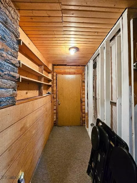 Entry Way - 84 Hwy 191, Big Timber, MT 59011 photo 7 of 8
