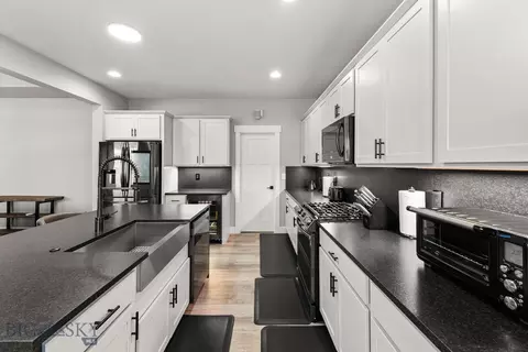 Kitchen - 1501 Deadwood, Belgrade, MT 59714 photo 2 of 10
