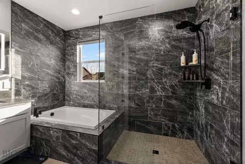 Bath - 1501 Deadwood, Belgrade, MT 59714 photo 4 of 15