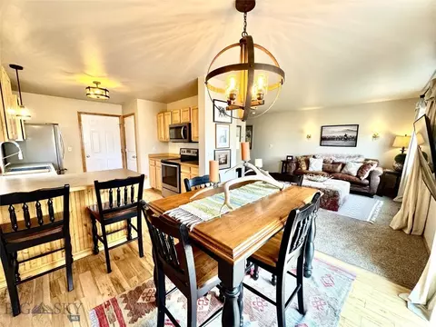 157 E Magnolia Dr, Belgrade, MT 59714
