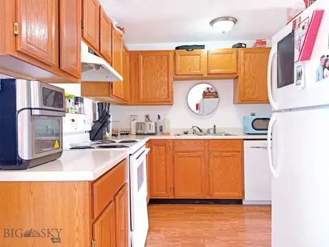 Kitchen - 23 Sunrise St, Dillon, MT 59725 photo 2 of 2
