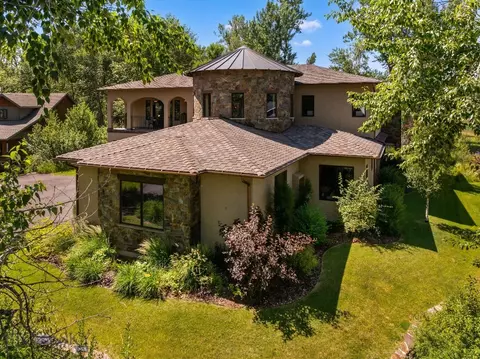 101 Milky Way Dr, Bozeman, MT 59718