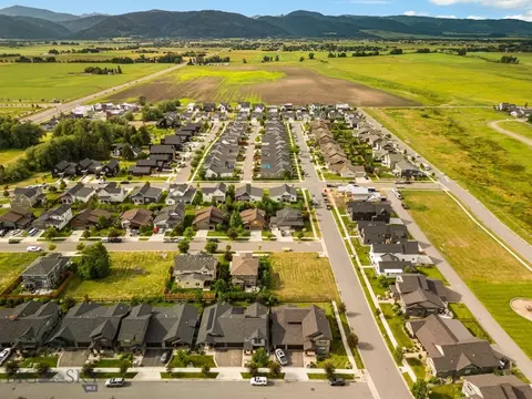 2187 Jacobs St, Bozeman, MT 59718 photo 3