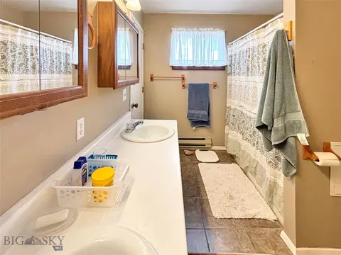 Bath - 108 Cloudrest, Dillon, MT 59725 photo 1 of 3