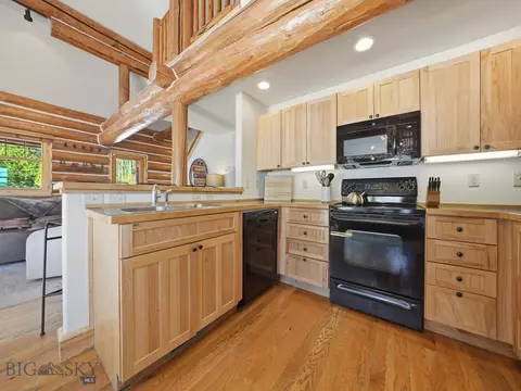 Kitchen - 2 Rose Bud Loop, Big Sky, MT 59716 photo 2 of 2