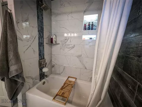 Bath - 306 E Granite Ave, Bozeman, MT 59718 photo 3 of 6