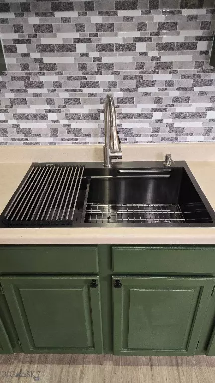 Kitchen - 5 Front St, Alder, MT 59710 photo 2 of 6