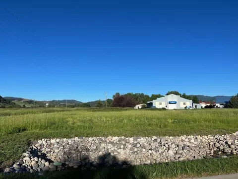 710 Osterman, Bozeman, MT 59715 photo 6