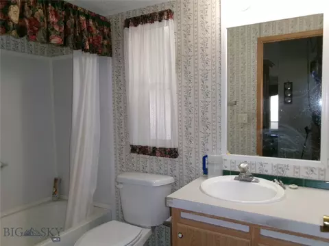 Bath - 514 N Harrison St, Lima, MT 59739 photo 1 of 2