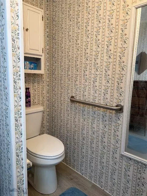 Bath - 514 N Harrison St, Lima, MT 59739 photo 2 of 2