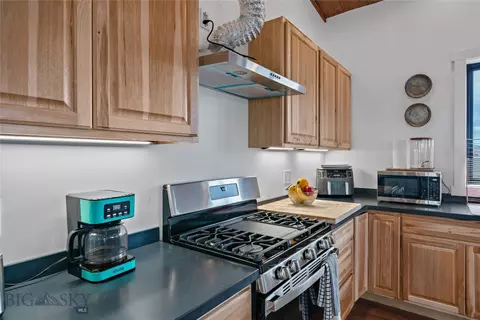 Kitchen - 23 Windflower, Three Forks, MT 59752 photo 6 of 6