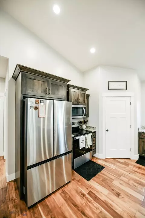 Kitchen - 325 Silverwood, Dillon, MT 59725 photo 3 of 3