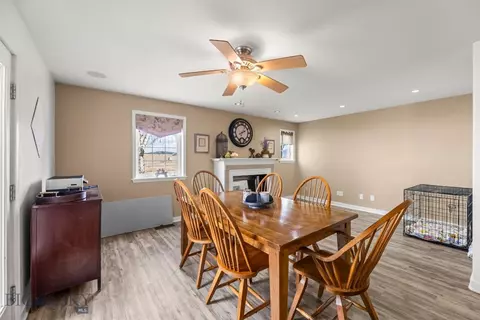 Dining - 605 E Cameron Brg, Bozeman, MT 59718 photo 2 of 2
