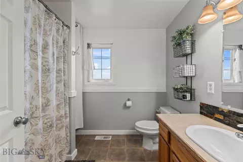 Bath - 605 E Cameron Brg, Bozeman, MT 59718 photo 2 of 2