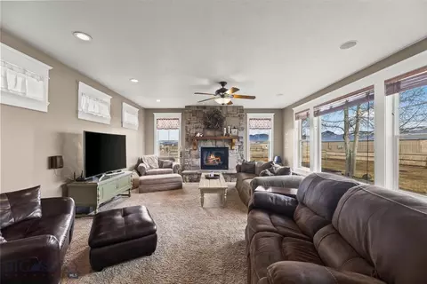 Living - 605 E Cameron Brg, Bozeman, MT 59718 photo 1 of 3