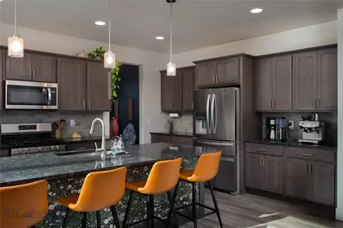 Kitchen - 1502 Deadwood Loop, Belgrade, MT 59714 photo 2 of 3