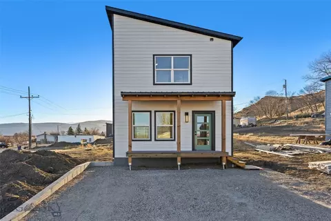 607 N L St, Livingston, MT 59047