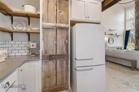 Kitchen - 314 Cedar St, Manhattan, MT 59741 photo 6 of 7