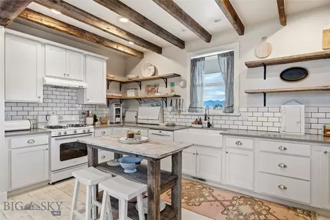 Kitchen - 314 Cedar St, Manhattan, MT 59741 photo 1 of 7