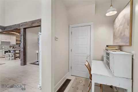 Entry Way - 314 Cedar St, Manhattan, MT 59741 photo 2 of 6
