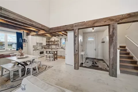Entry Way - 314 Cedar St, Manhattan, MT 59741 photo 3 of 6
