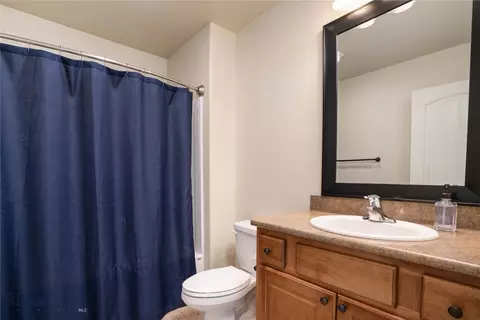 Bath - 1530 Powers Blvd, Belgrade, MT 59714 photo 2 of 3