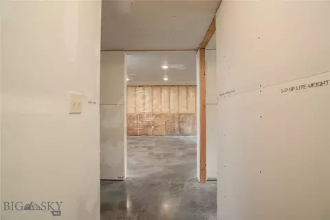 Entry Way - 1530 Powers Blvd, Belgrade, MT 59714 photo 6 of 6