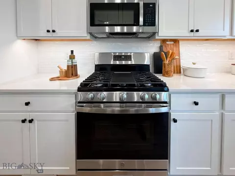 Kitchen - 602 Hailey Dr, Belgrade, MT 59714 photo 11 of 14