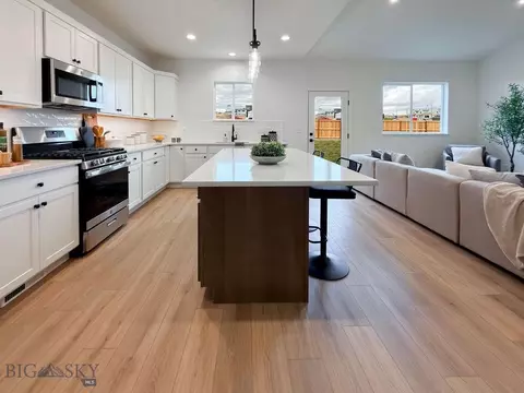 Kitchen - 602 Hailey Dr, Belgrade, MT 59714 photo 5 of 14