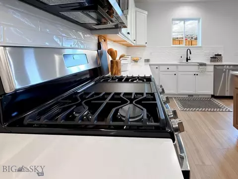 Kitchen - 602 Hailey Dr, Belgrade, MT 59714 photo 12 of 14