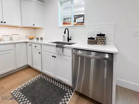 Kitchen - 602 Hailey Dr, Belgrade, MT 59714 photo 13 of 14