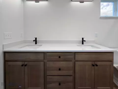 Bath - 602 Hailey Dr, Belgrade, MT 59714 photo 2 of 5