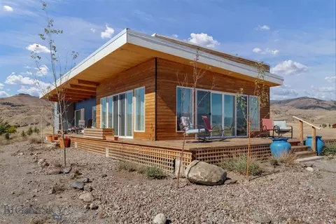 Exterior - 120 Arcturus Dr, Emigrant, MT 59027 photo 2 of 14