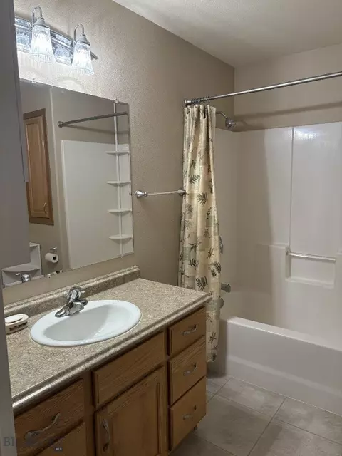 Bath - 13 Sharon Loop, Townsend, MT 59644 photo 5 of 6
