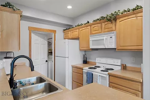 Kitchen - 2685 Typha Ct #3, Bozeman, MT 59718 photo 2 of 3